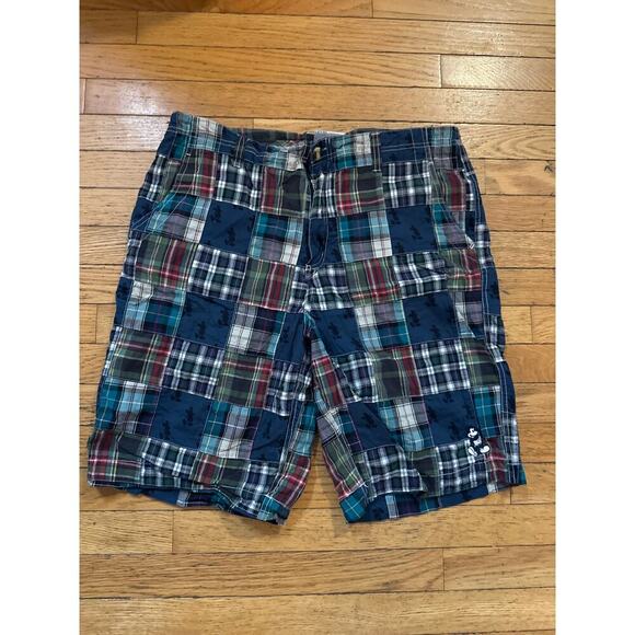 Men’s Size 36 Walt Disney Khaki Shorts Mickey Mouse - Picture 1 of 4